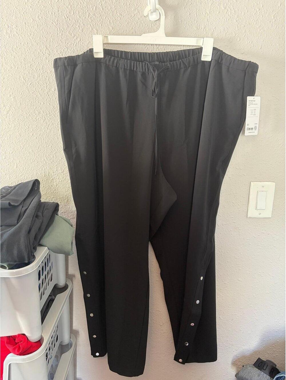 NWT Athleta MVP Snap Pant Black size 3X. $129 retail